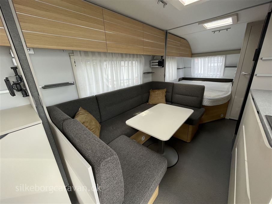 Adria Adora 613 PK Teen